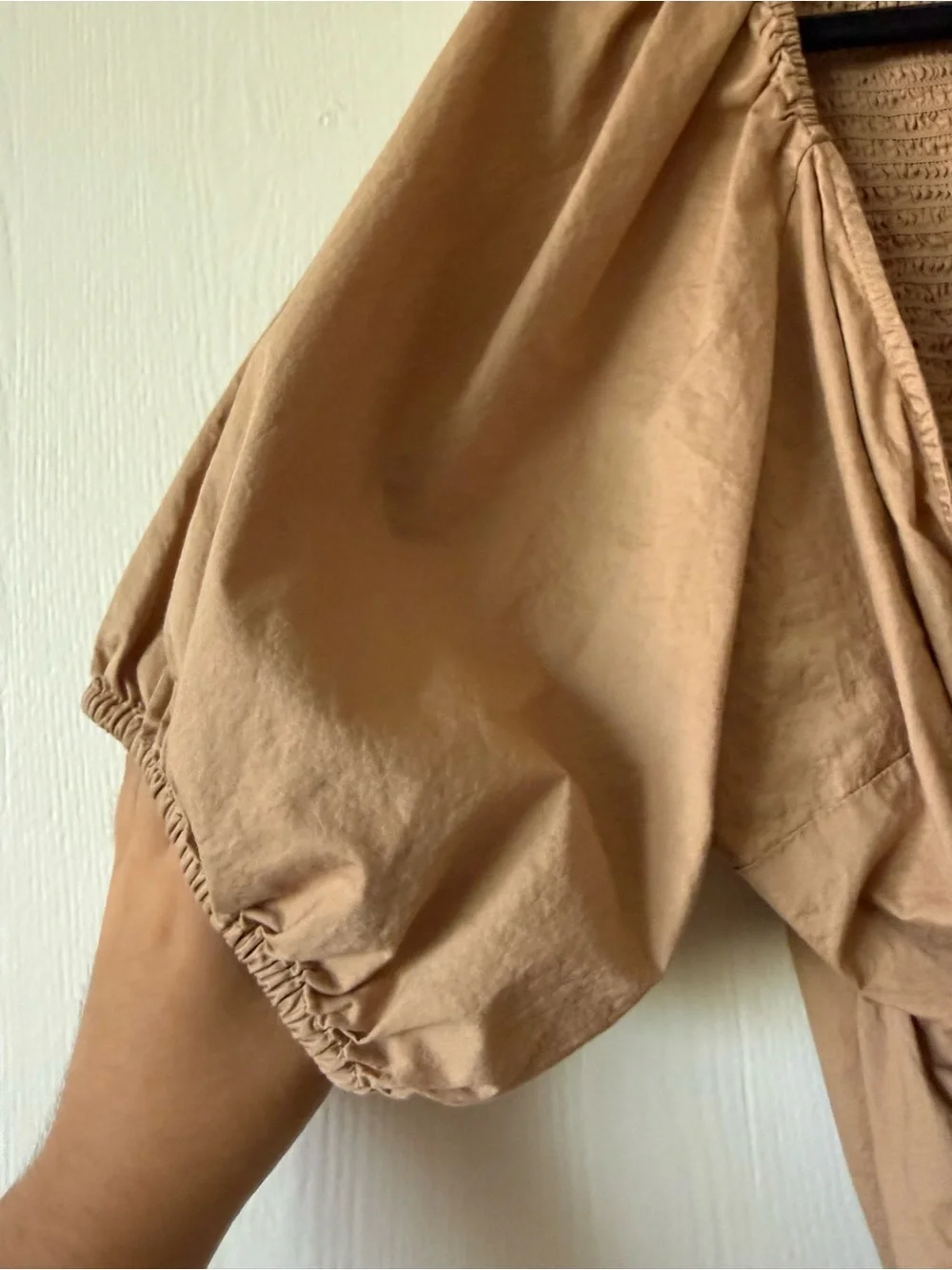 Old Navy Tan Wrap shirt XL